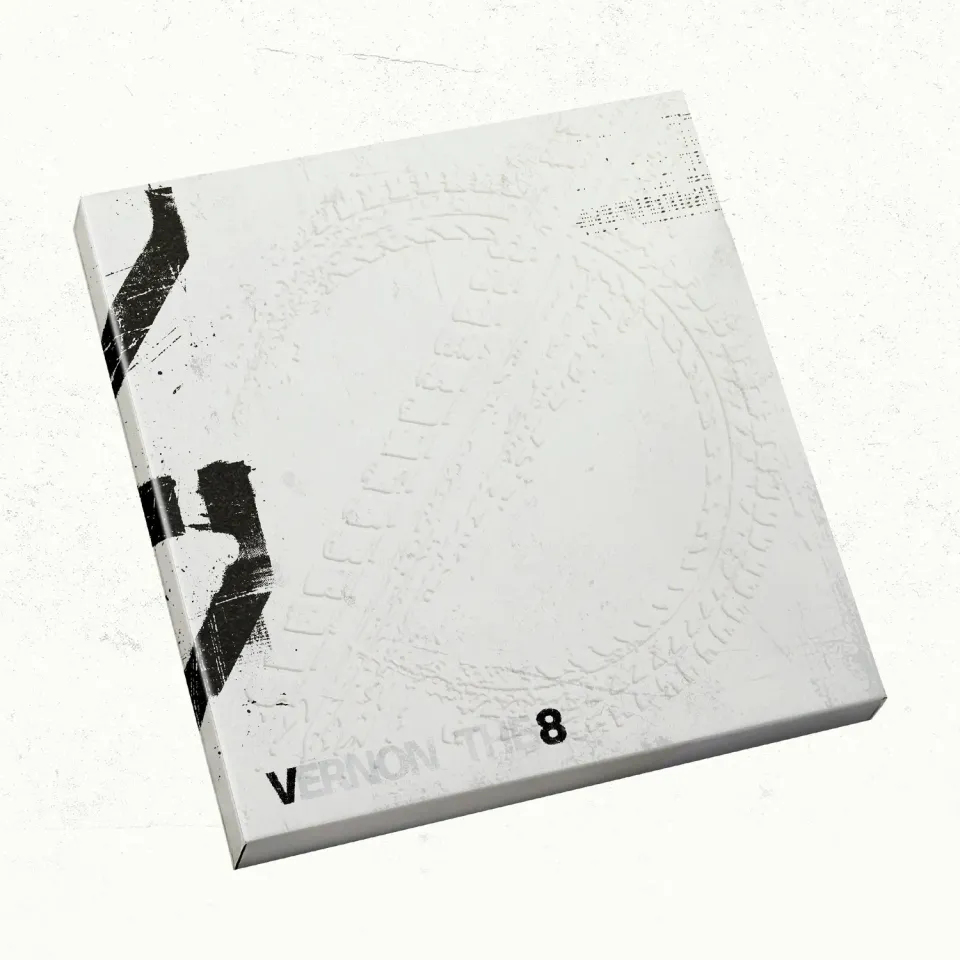 Seventeen V8 cd RATS NEST Ver. photobook 72 pp