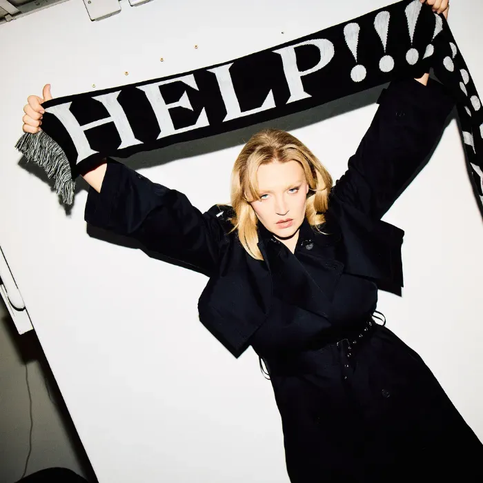Self Esteem HELP! sciarpa A Complicated Woman