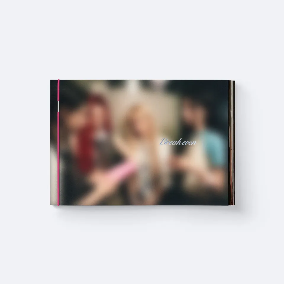 Break Even Burning Ver. CD photobook 40 pagine